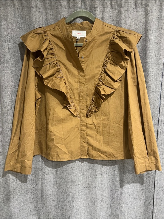 XiRENA Tops - XiRENA, NWT, Callie Blouse, Khaki Gold, XL
